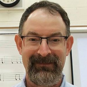 Meet your Posher, Dennis